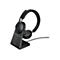 Schwarzes Jabra-Headset mit Ladestation auf weißem Hintergrund. Das Headset ist auf der Station platziert und bereit zur Nutzung.