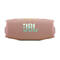 Rosa JBL Lautsprecher auf weißem Hintergrund, mit JBL-Logo.