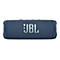 Blauer, zylinderförmiger JBL Bluetooth-Lautsprecher vor weißem Hintergrund mit zentralem JBL-Logo.
