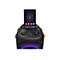 Schwarzer JBL PartyBox 110 Lautsprecher mit Tablet, auf dem die App angezeigt wird. Das Gerät hat orangefarbene Details.