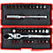 Boîte à outils avec cliquets, embouts et rallonges. Boîte rouge, inserts noirs, outils métalliques.