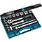 Boîte à outils avec clés, douilles et rallonges. Coffret noir avec intérieur turquoise. Logo HAZET.