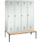 Kapstok Evolo S 3000, staal, Zitbank 4 compartimenten met telkens b 400 mm, cilinderslot, lichtgrijs RAL 7035/lichtgrijs RAL 7035