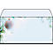 Envelop met kerstbal op kerstachtergrond.