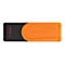 Ein schwarzer 256GB USB-Stick mit orangefarbener Kappe mit dem Kingston-Logo, vor weißem Hintergrund.