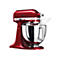 Rote KitchenAid Artisan Küchenmaschine mit Edelstahlschüssel vor weißem Hintergrund.