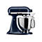 Dunkelblaue KitchenAid Artisan Küchenmaschine mit Edelstahlschüssel vor weißem Hintergrund.