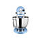 Hellblaue KitchenAid Küchenmaschine mit glänzender Edelstahlschüssel vor weißem Hintergrund.