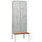 Kledinglocker, 4 compartimenten, met zitbank, B 800 x H 2200 mm, cilinderslot, lichtgrijs/lichtgrijs