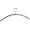 Een glanzende metalen kledinghanger. De haak is gebogen, de staaf is rond.