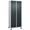 Kleiderspind C+P Evolo Plus, 2 Abteile, 400 mm Abteilbreite, mit Füßen, Anschlag rechts, B 800 x T 500 x H 1950 mm, Zylinder, weißaluminium/anthrazitgrau