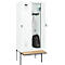 Kleiderspind C+P Evolo Plus, 2 Abteile à 400 mm Breite, schwebende Sitzbank, B 800 x T 815 x H 2120 mm, Drehriegel, verkehrsweiß/verkehrsweiß