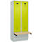 Kleiderspind C+P Evolo Plus, 2 Abteile à 400 mm Breite, Sockel, schwebende Sitzbank, B 800 x T 815 x H 1950 mm, Zylinder, lichtgrau/clowngrün