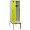 Kleiderspind C+P Evolo Plus, 2 Abteile mit je 300 mm Breite, Unterbau-Sitzbank, B 600 x T 815 x H 2120 mm, Drehriegel, lichtgrau/clowngrün