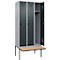Kleiderspind C+P Evolo Plus, 3 Abteile à 300 mm Breite, schwebende Sitzbank, B 900 x T 815 x H 2120 mm, Drehriegel, weißaluminium/anthrazitgrau