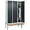 Kleiderspind C+P Evolo Plus, 3 Abteile à 400 mm Breite, schwebende Sitzbank, B 1200 x T 815 x H 2120 mm, Drehriegel, lichtgrau/anthrazitgrau