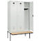 Kleiderspind C+P Evolo Plus, 3 Abteile à 400 mm Breite, schwebende Sitzbank, B 1200 x T 815 x H 2120 mm, Zylinder, lichtgrau/lichtgrau