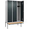 Kleiderspind C+P Evolo Plus, 3 Abteile à 400 mm Breite, schwebende Sitzbank, B 1200 x T 815 x H 2120 mm, Zylinder, weißaluminium/anthrazitgrau