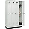 Kleiderspind C+P Evolo Plus, 4 Abteile, 300 mm Abteilbreite, mit Sockel, Anschlag rechts, B 1200 x T 500 x H 1950 mm, Drehriegel, lichtgrau/lichtgrau