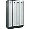 Kleiderspind C+P Evolo Plus, 4 Abteile, 300 mm Abteilbreite, mit Sockel, Anschlag rechts, B 1200 x T 500 x H 1950 mm, Zylinder, anthrazitgrau/lichtgrau