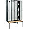 Kleiderspind C+P Evolo Plus, 4 Abteile, 300 mm Abteilbreite, mit untergebauter Sitzbank, B 1200 x T 815 x H 2120 mm, Drehriegel, anthrazitgrau/lichtgrau