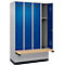 Kleiderspind C+P Evolo Plus, 4 Abteile à 300 mm Breite, Sockel, schwebende Sitzbank, B 1200 x T 815 x H 1950 mm, Zylinder, weißaluminium/enzianblau