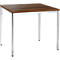 Quadratischer Tisch mit brauner Holzplatte und silbernen Beinen.