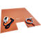 Coussin chauffant orange avec élément de contrôle et câbles. Impression : 230 volts.