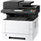 Schwarz-weißer Kyocera-Multifunktionsdrucker. Oben befindet sich ein Scanner und ein Bedienfeld mit farbigen Tasten. Die Schriftzüge Kyocera und die Modellbezeichnung sind sichtbar.