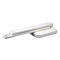 Lampe de bureau blanche, pliable, avec une base plate et un long corps lumineux rectangulaire.