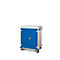 Blau-weisses Möbelstück auf Rollen mit Griffen, vermutlich ein Schrank.