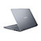 Grauer Laptop von Lenovo, teilweise geöffnet. Auf der Oberseite steht in silberner Schrift "Lenovo".