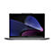 Grauer Laptop auf weißem Hintergrund. Auf dem Bildschirm sind blau, violette und pinkfarbene Formen zu sehen. Oben ist eine Webcam.