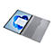 Grauer Laptop mit geöffnetem Bildschirm, der eine blaue Windows-Desktop-Oberfläche zeigt. Auf dem Bildschirm ist ein Fenster mit Symbolen zu sehen.