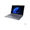 Grauer Laptop mit Windows-Hintergrund auf weißem Grund. Die Tastatur und das Display sind gut sichtbar. Auf dem Display ist ein Windows-Hintergrund zu sehen.