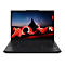 Schwarzer Laptop mit geÃ¶ffnetem Bildschirm, der eine rote Lichtspur vor einem Berg zeigt. Lenovo-Logo rechts.