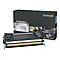 Schwarze Lexmark Tonerkartusche C736H2KG vor schwarzer Verpackung. Details und Schriftzüge erkennbar.