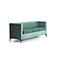 Modernes Sofa in hellem Mintgrün mit dunklen Sitzpolstern und schwarzen Metallfüßen auf weißem Hintergrund.