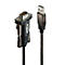 Ein schwarzes USB-RS232-Adapterkabel. Der Stecker ist silber und hat 9 Pins. Der USB-Anschluss ist rechteckig. Auf dem Kabel steht "LINDY".