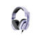 Casque de jeu violet clair avec coussinet d'oreille gris et microphone sur fond blanc.