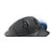 Drahtlose Trackball-Maus in Dunkelgrau mit blauer Kugel und weißen Hintergrund. Die Maus hat ergonomische Form, Tasten und ein Scrollrad.