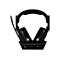 Schwarzes Gaming-Headset in Ladestation. Ein Mikrofon ist ausfahrbar.