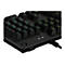 Nahaufnahme einer schwarzen Gaming-Tastatur. Die Tasten sind beschriftet mit Buchstaben, Zahlen und Sonderzeichen. Im unteren Bereich befindet sich ein USB-Anschluss.