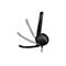 Ein schwarzes Headset mit einem verstellbaren Mikrofon, das im Bild in drei Positionen dargestellt ist, mit dem Logi-Logo.