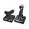 Zwei schwarze Joysticks auf grauen Sockeln. Einer hat einen Handgriff, der andere ist gebogen.