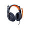 Blau-orangenes Gaming-Headset. Die Ohrmuscheln und der Bügel sind blau, der Rest orange. Kabel ist schwarz.