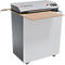Un destructeur de carton gris HSM ProfiPack ecoChip sur roulettes, sur un fond blanc.