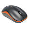 Drahtlose Computermaus, grau-schwarz mit orangefarbenen Akzenten, Rollrad und Logo.