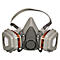 Respirateur 3M sur l'emballage. Masque gris, détails orange. Texte: Respirateur.