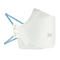 Masque respiratoire 3M Aura blanc sur emballage, un homme avec un masque à droite. Texte : FFP2, filtration des particules à 94 %.